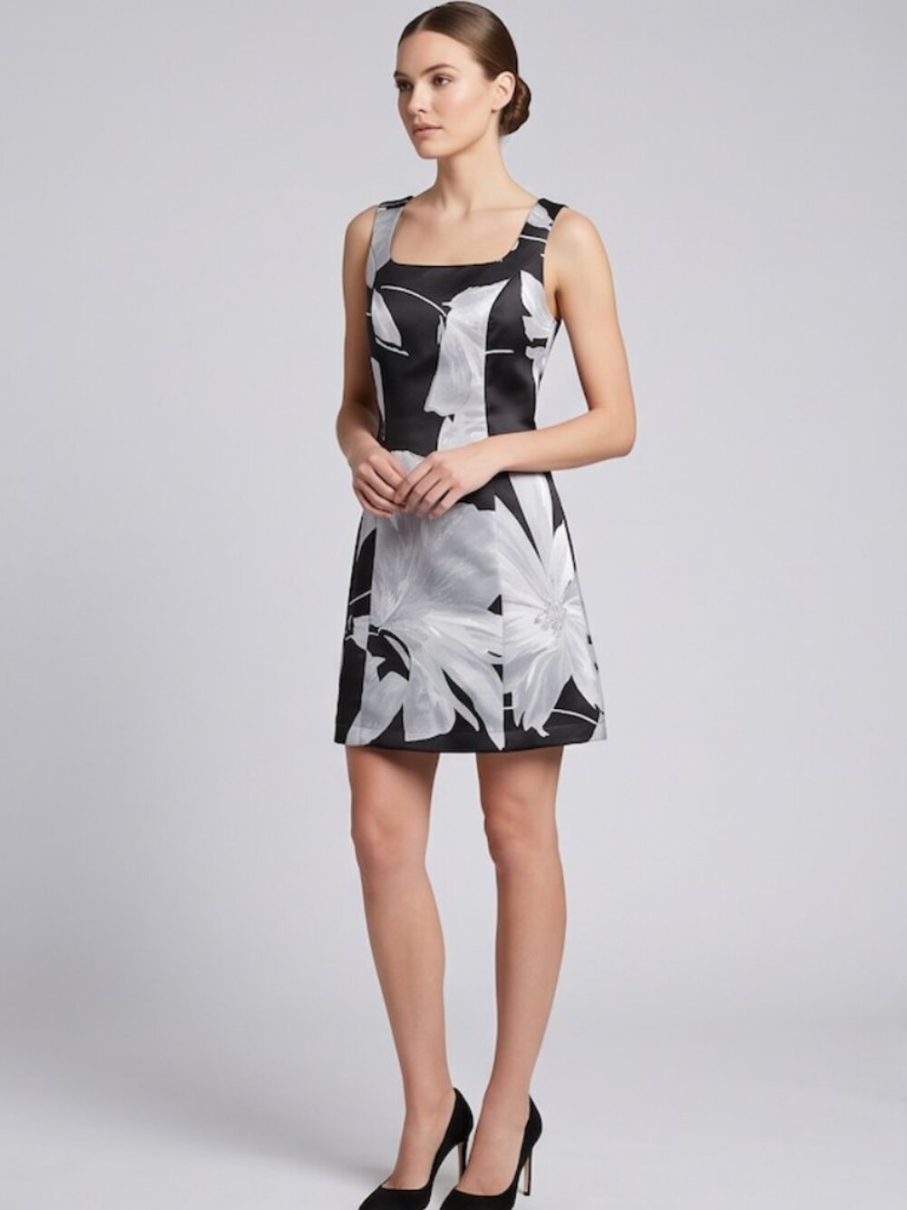 Elegant Metallic Silver Lily Floral Sleeveless Shift Mini Dress Black Satin